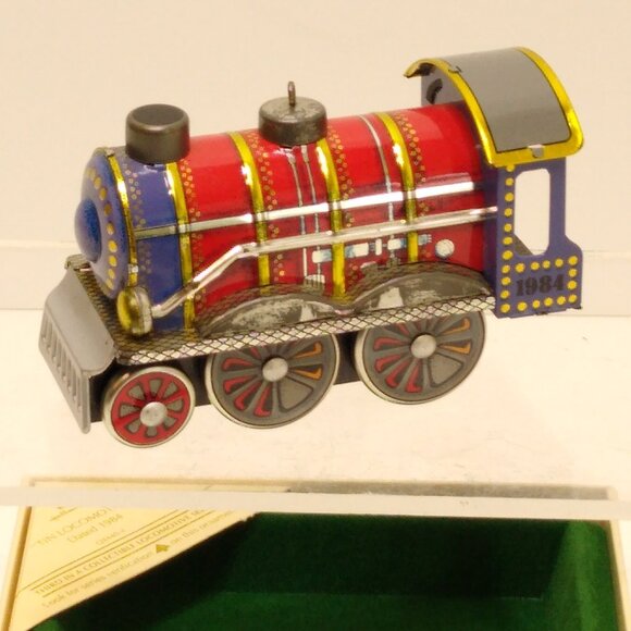 Hallmark Tin Locomotive 1984 Keepsake Ornament QX440-4 #3 In Series - Picture 4 of 8